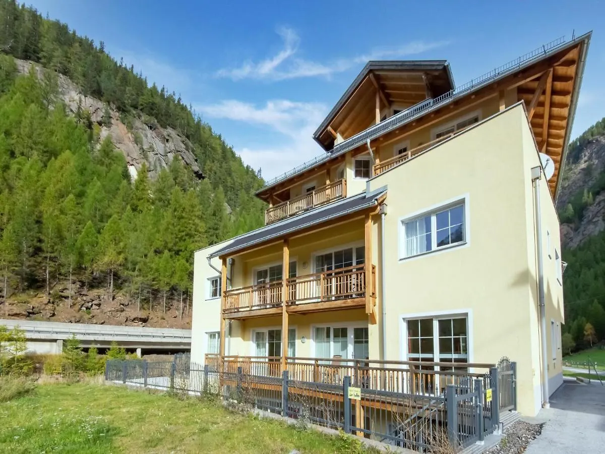 Bright Apartment Near Soelden With Ski Storage