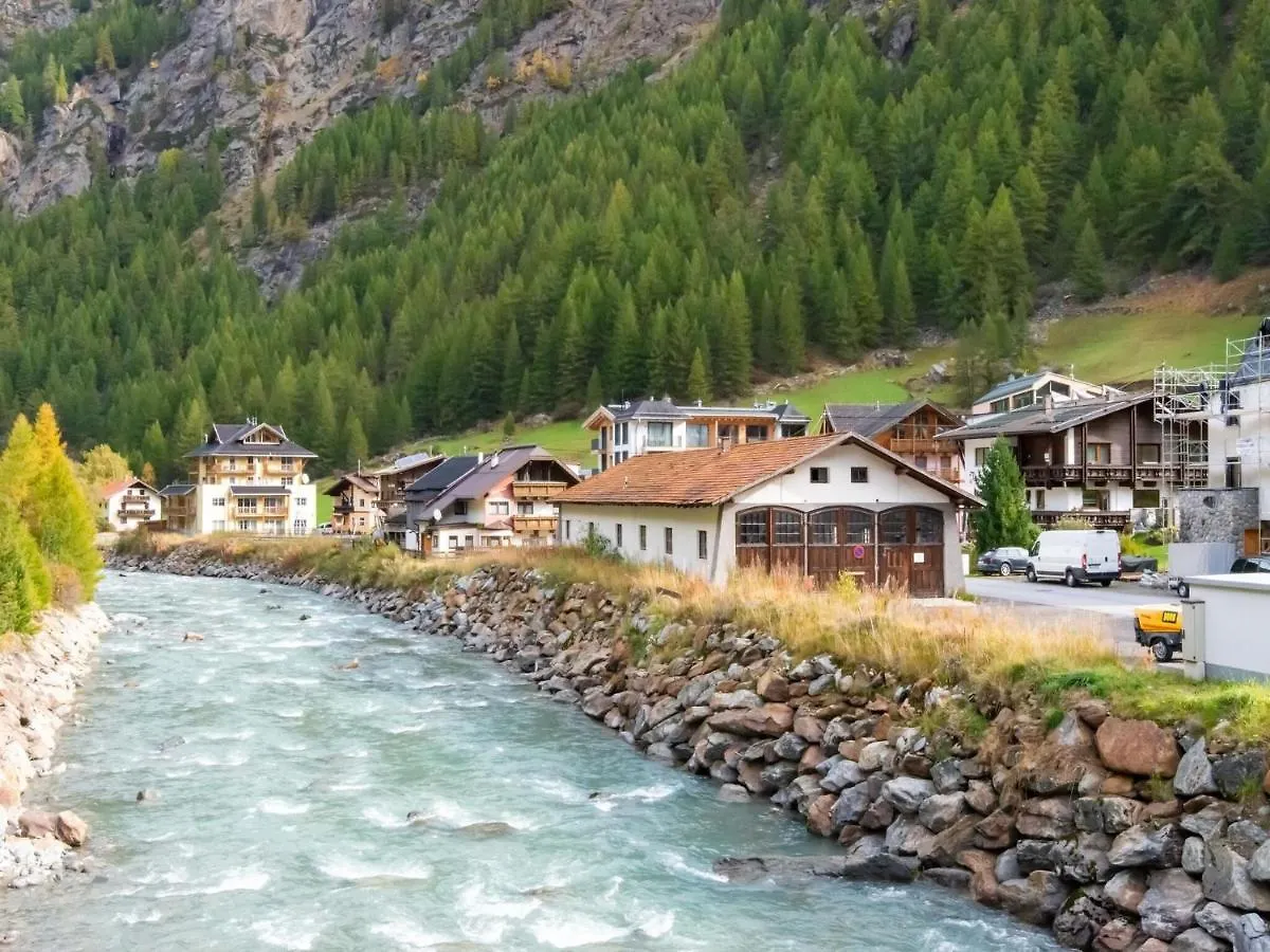 Bright Apartment Near Soelden With Ski Storage